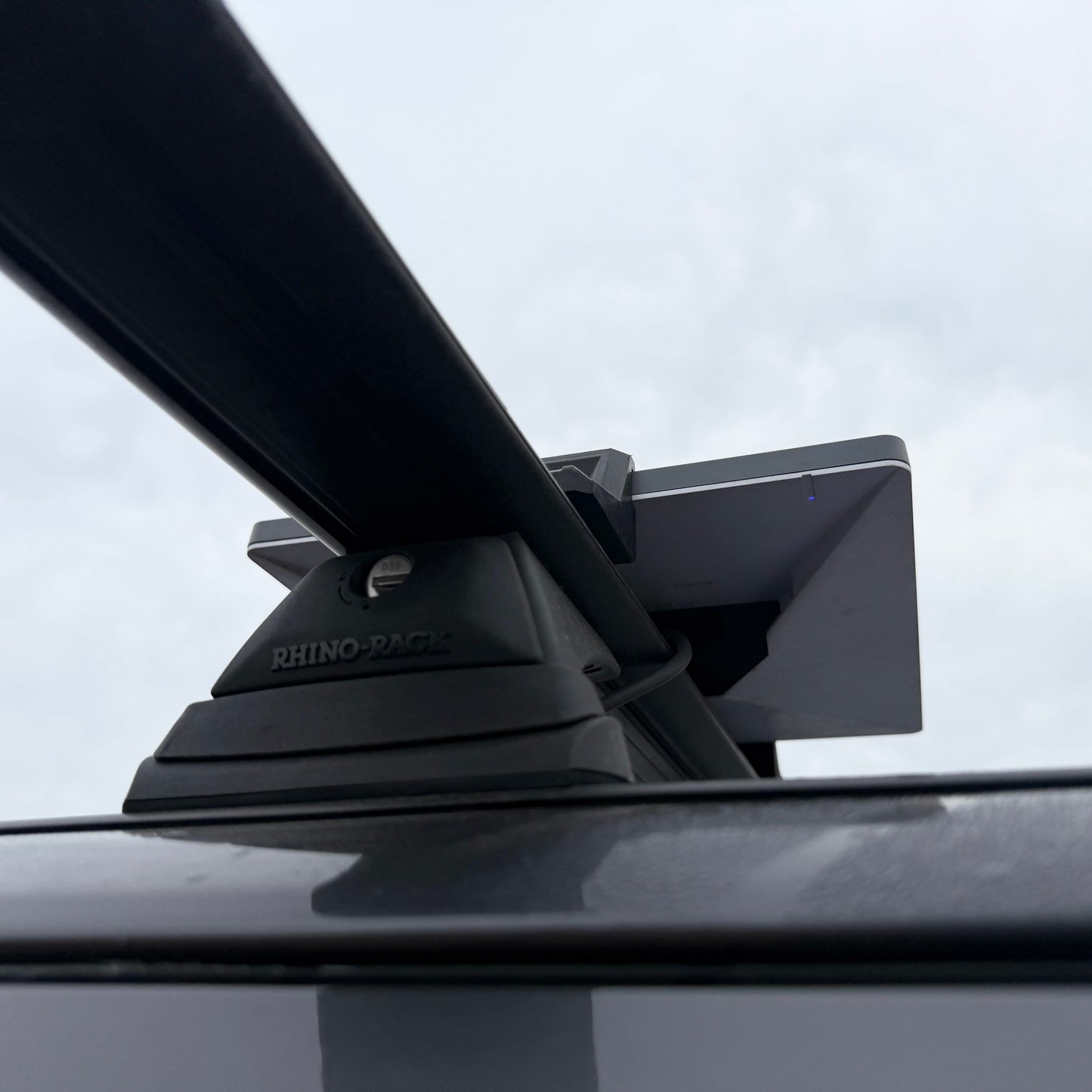 STARLINK MINI ROOF RACK MOUNTING SYSTEM